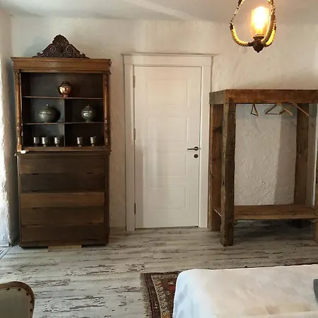 Livan Delux Hotel